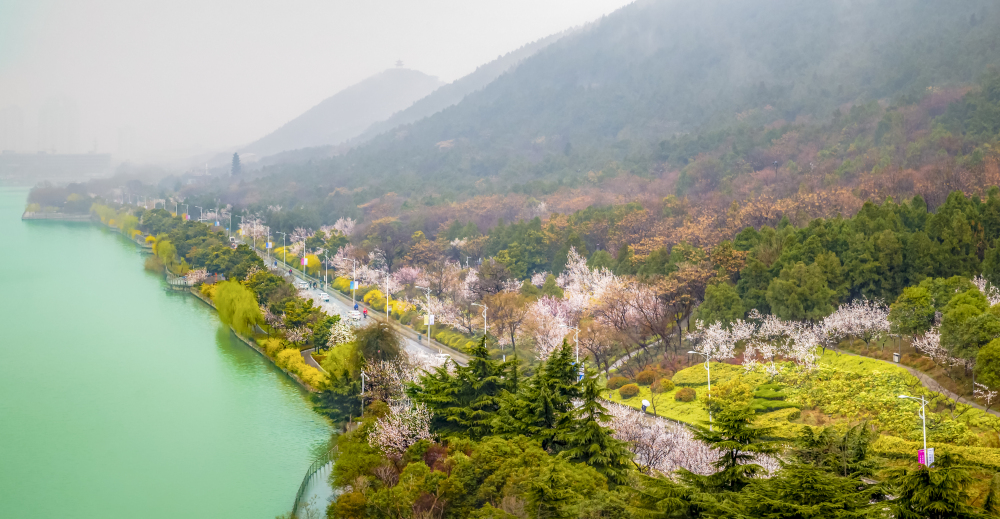 春回云龙湖